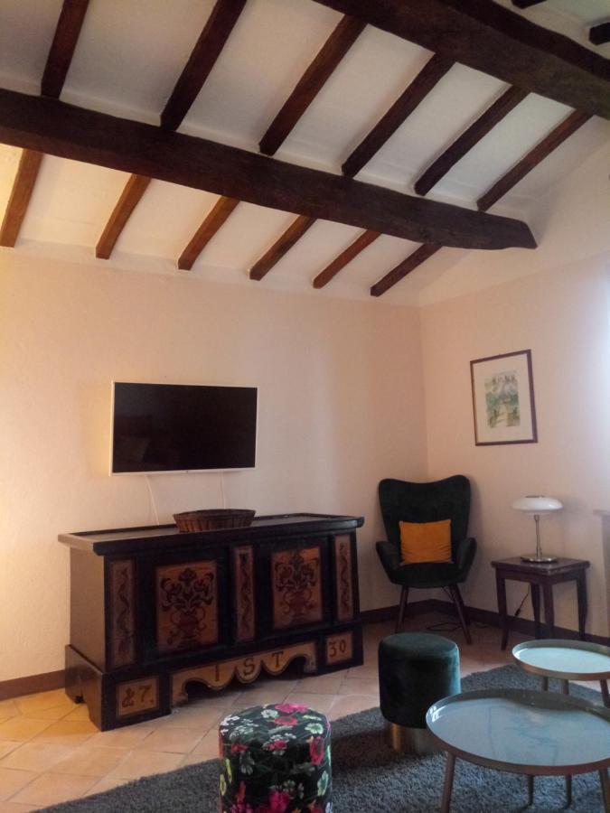Le Querciolaie Monte Cavallo - Upper Apartment Saturnia Buitenkant foto