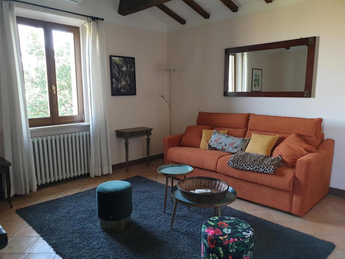 Le Querciolaie Monte Cavallo - Upper Apartment Saturnia Buitenkant foto